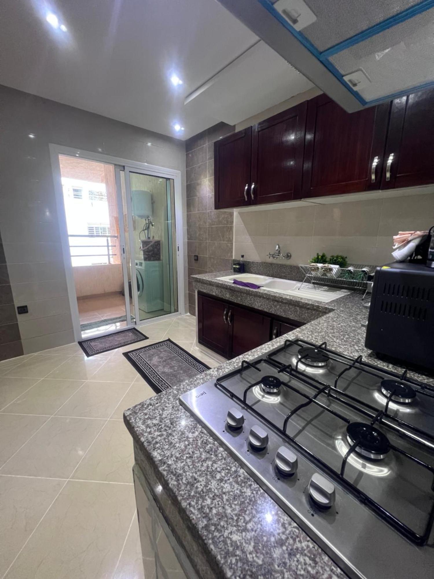Luxury Center Town Apartment Кенитра Экстерьер фото
