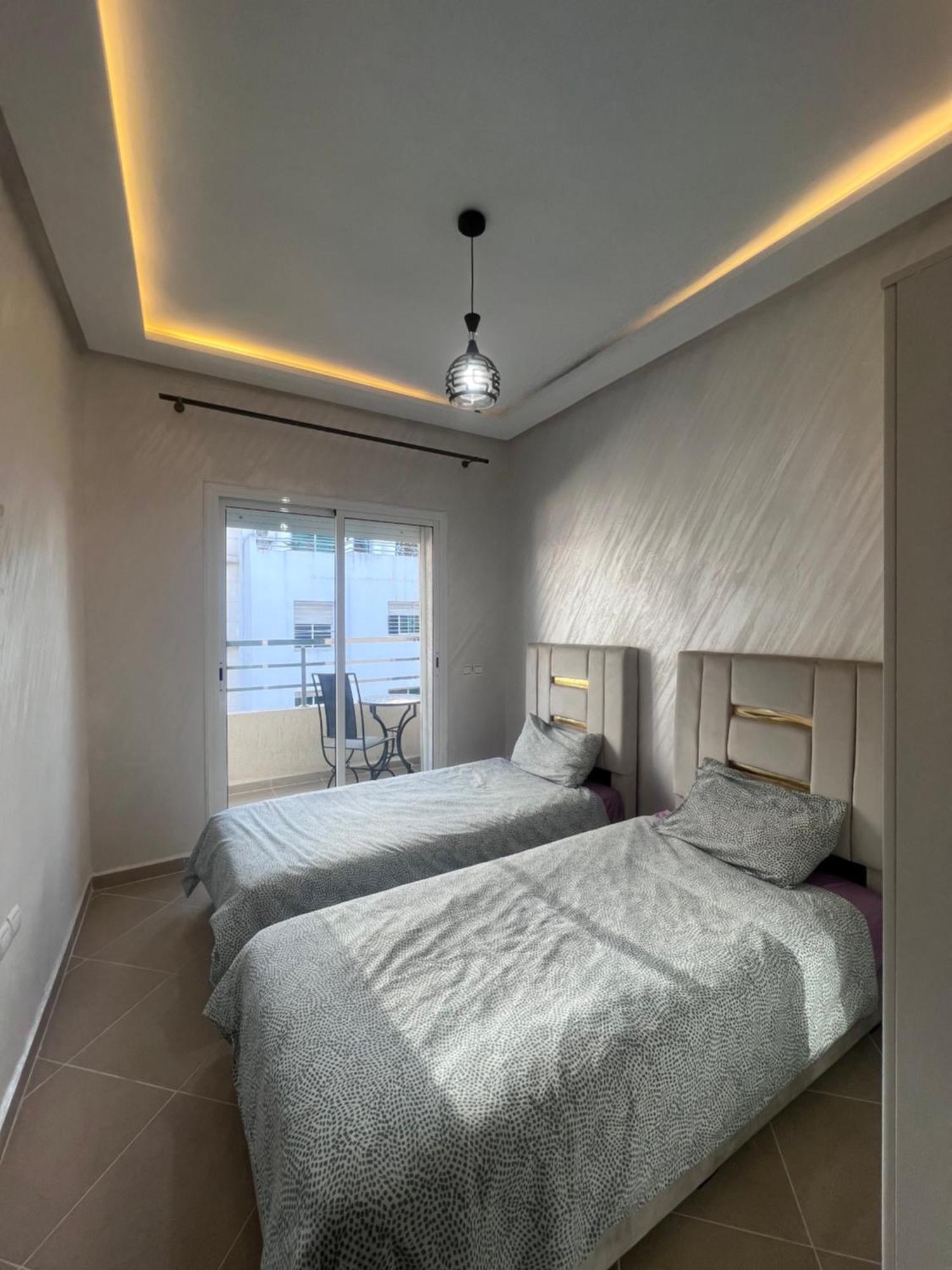 Luxury Center Town Apartment Кенитра Экстерьер фото